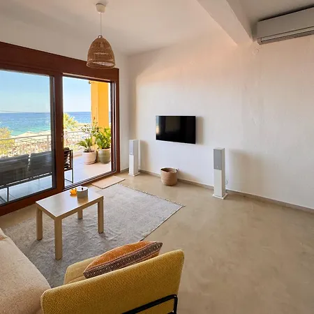 View דירה *