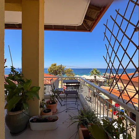 View דירה *